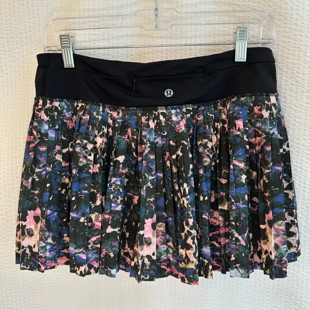 lululemon athletica lululemon pleat